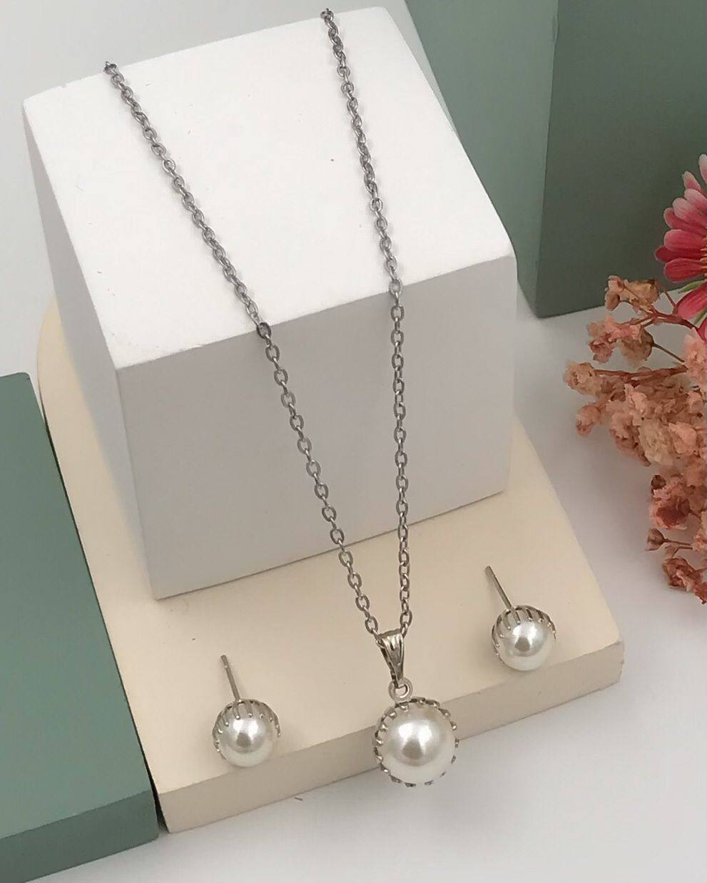 Exclusive Silver Chain With Pearl Pendant Set For Women And Girls