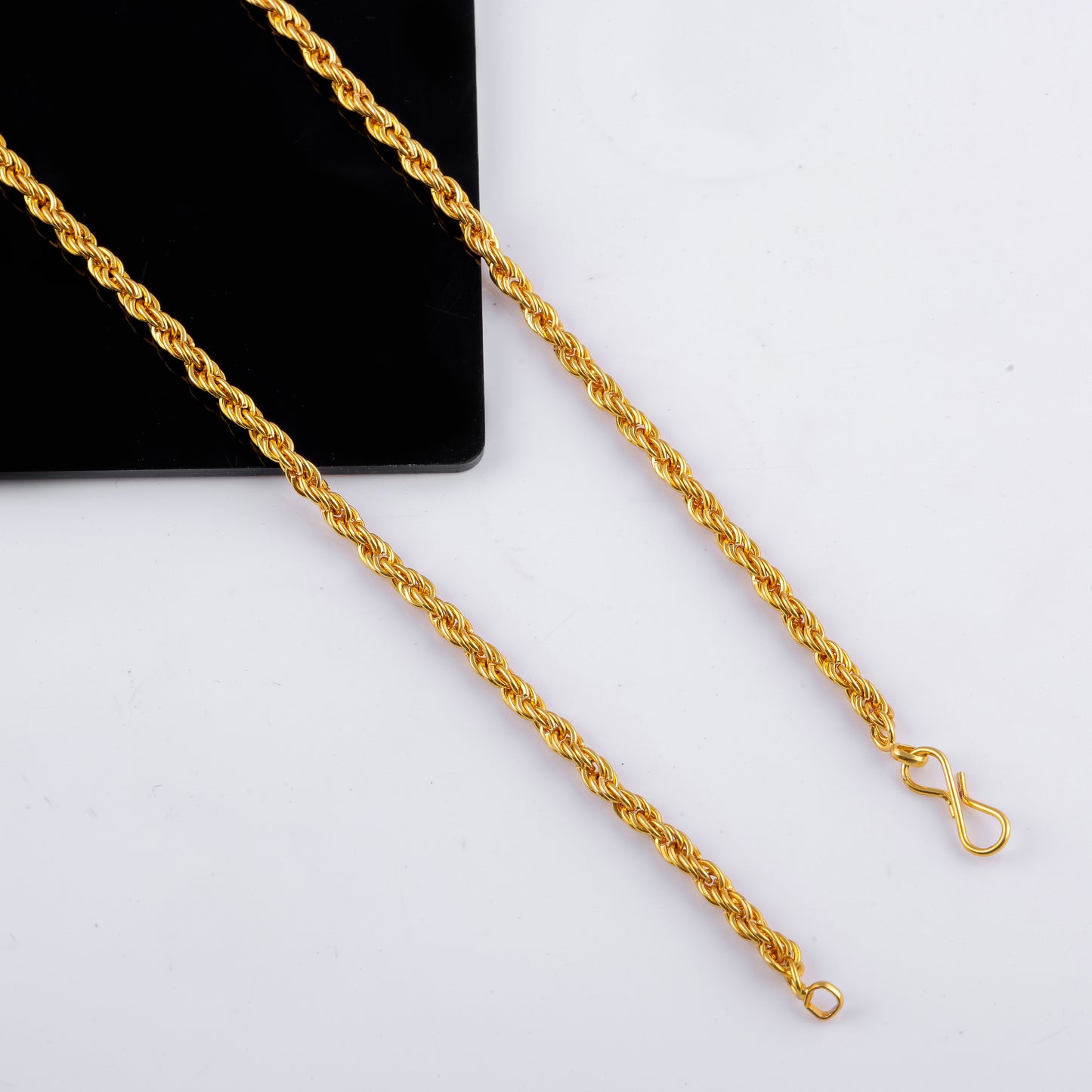 Gujju Stylish Gold Plated Neck Chain For Boys And Men's