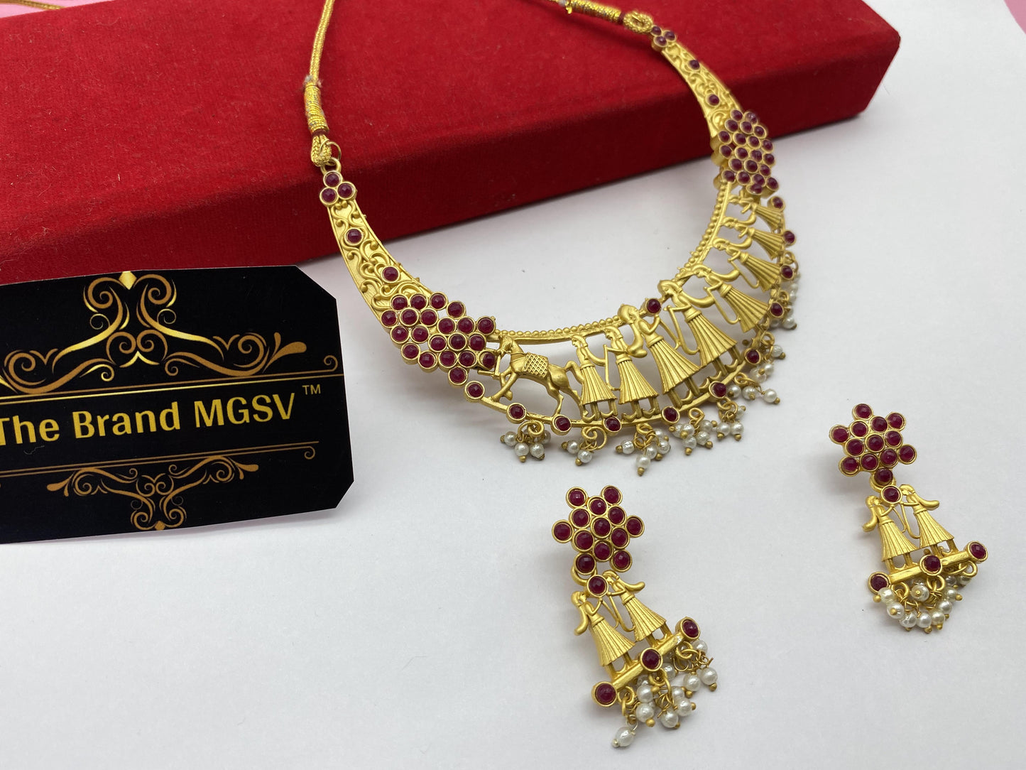 Gujju Latest Jewel Set Special For Girls And Women