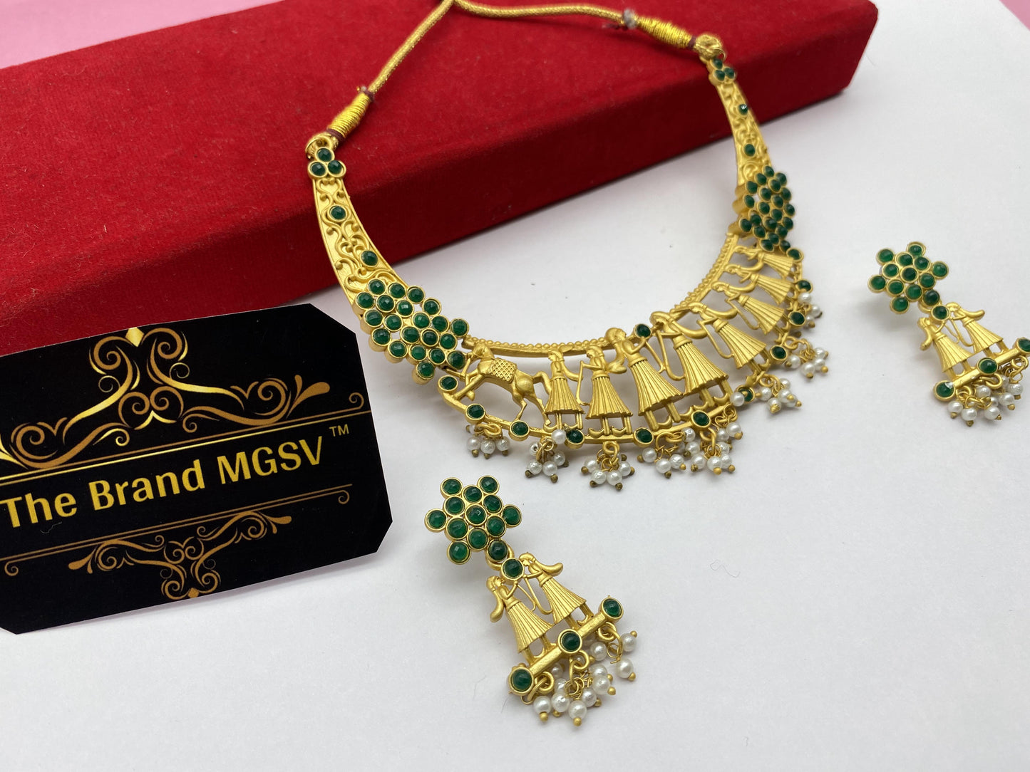 Gujju Latest Jewel Set Special For Girls And Women