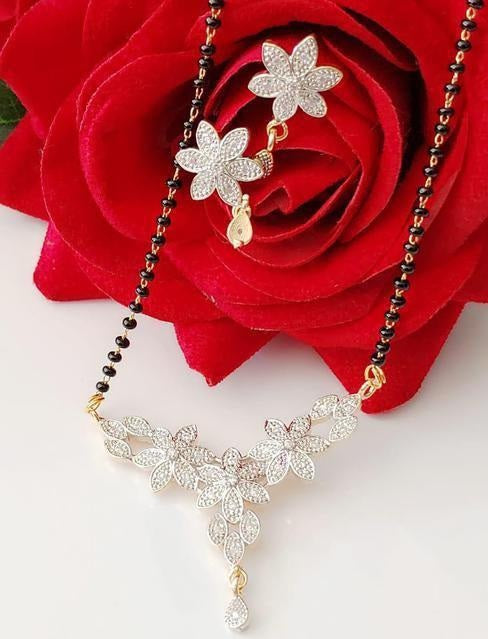 Gujju Pendant Set With Earring