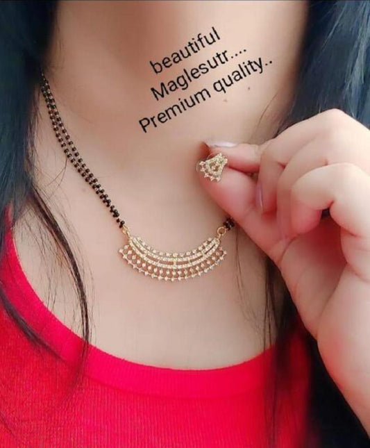 Gujju Pendant Set With Earring