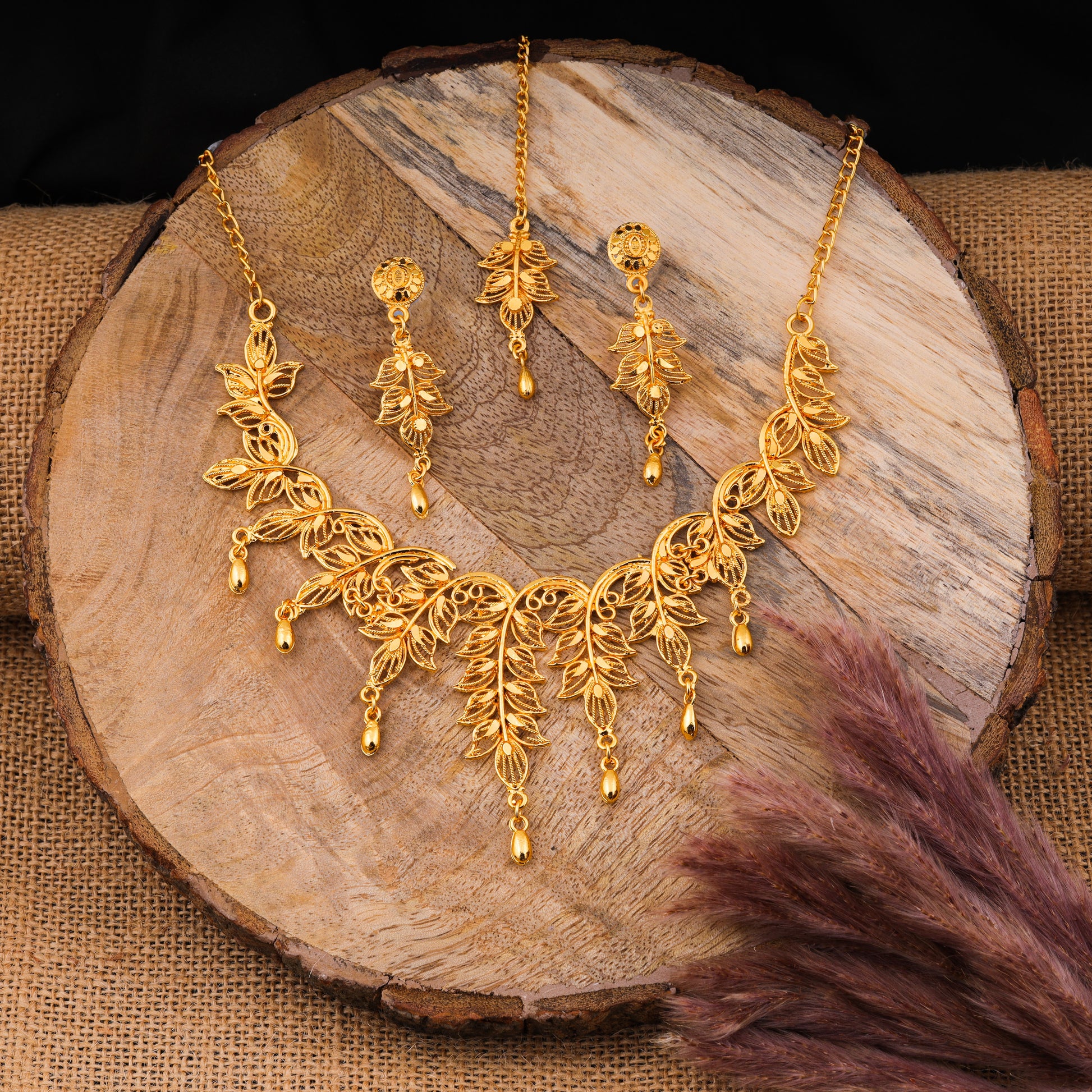 Gold Plated Wedding Jewellery Necklace Set For Women and Girls