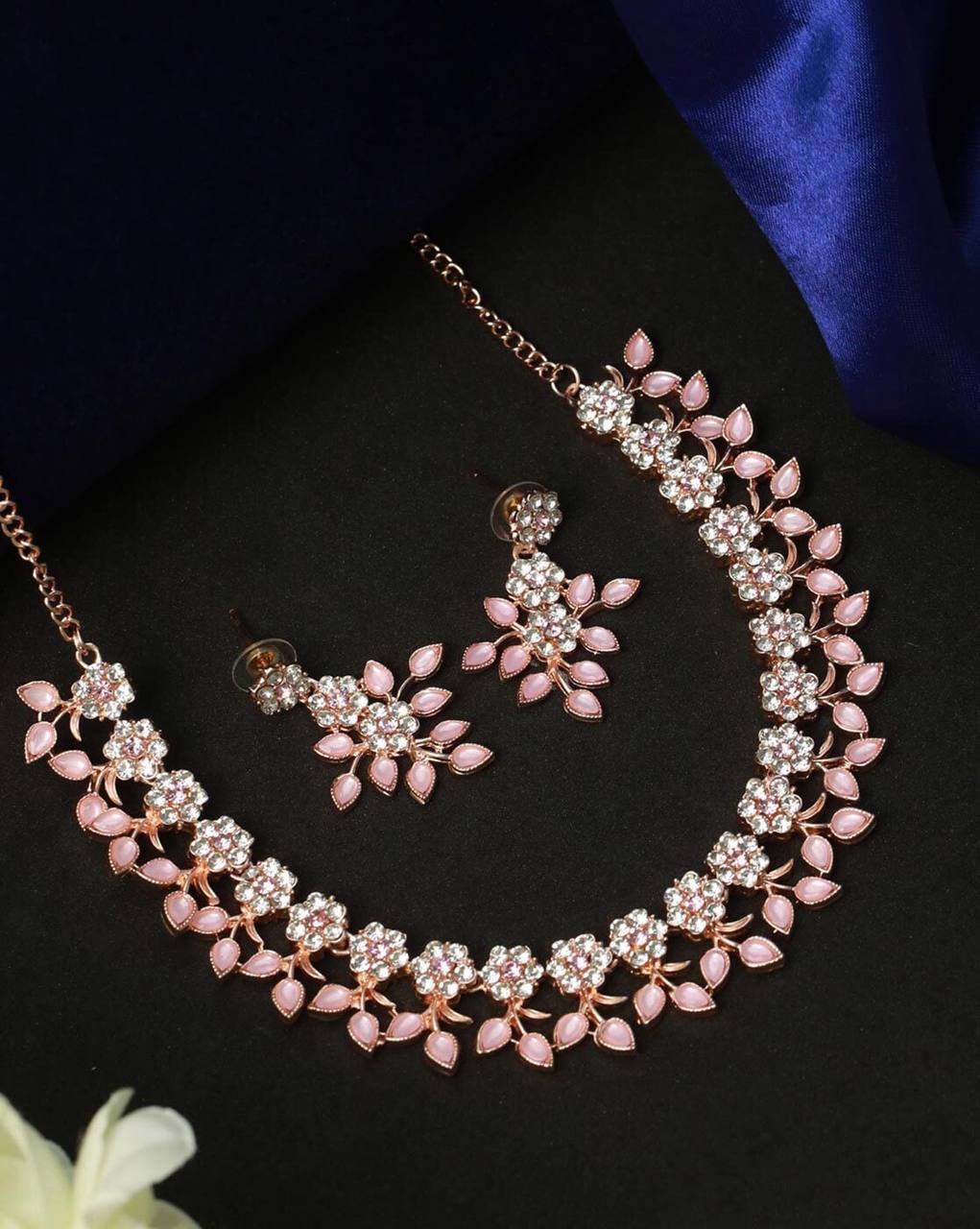 Gujju Latest Necklace Set With Earrings For Girls And Women