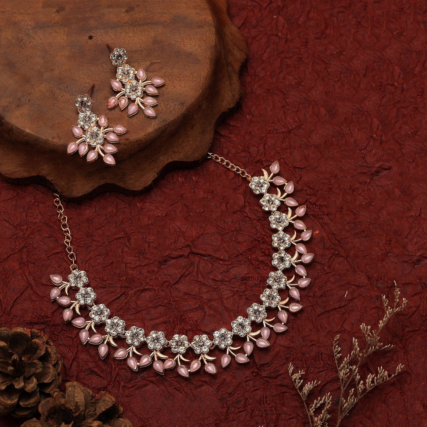 Gujju Latest Necklace Set With Earrings For Girls And Women