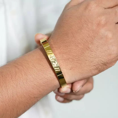 AMAZING SHREE RAM GOLD PLATED STAINLESS STEEL KADA FOR MENS
