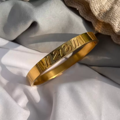 AMAZING SHREE RAM GOLD PLATED STAINLESS STEEL KADA FOR MENS