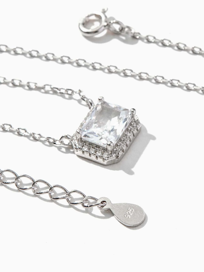 Beautiful Alloy Silver Plated Pendant With Chain For Womens