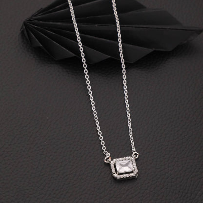 Beautiful Alloy Silver Plated Pendant With Chain For Womens