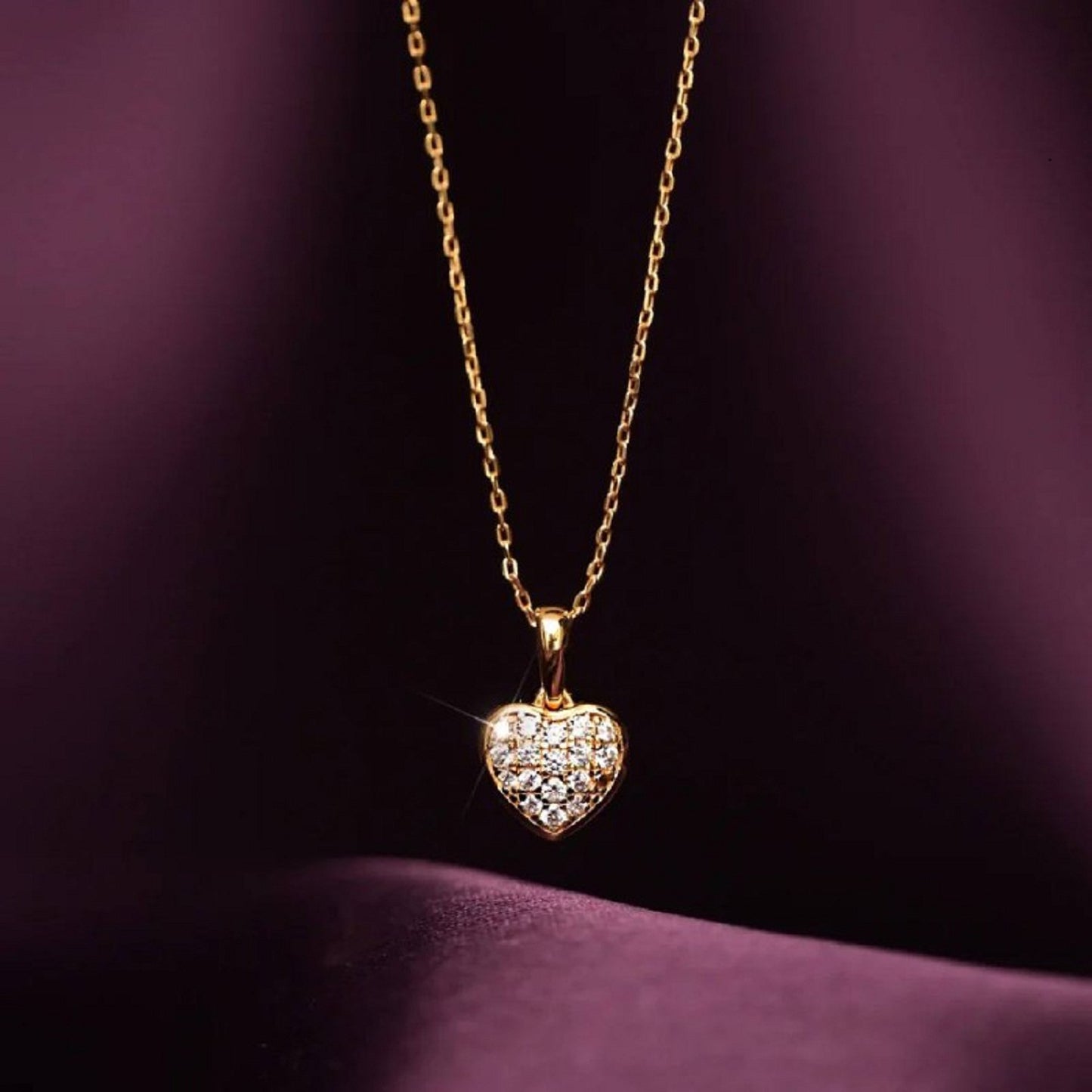 Gold-Plated Alloy Heart Shape Pendant Chain Necklace For Women And Girls