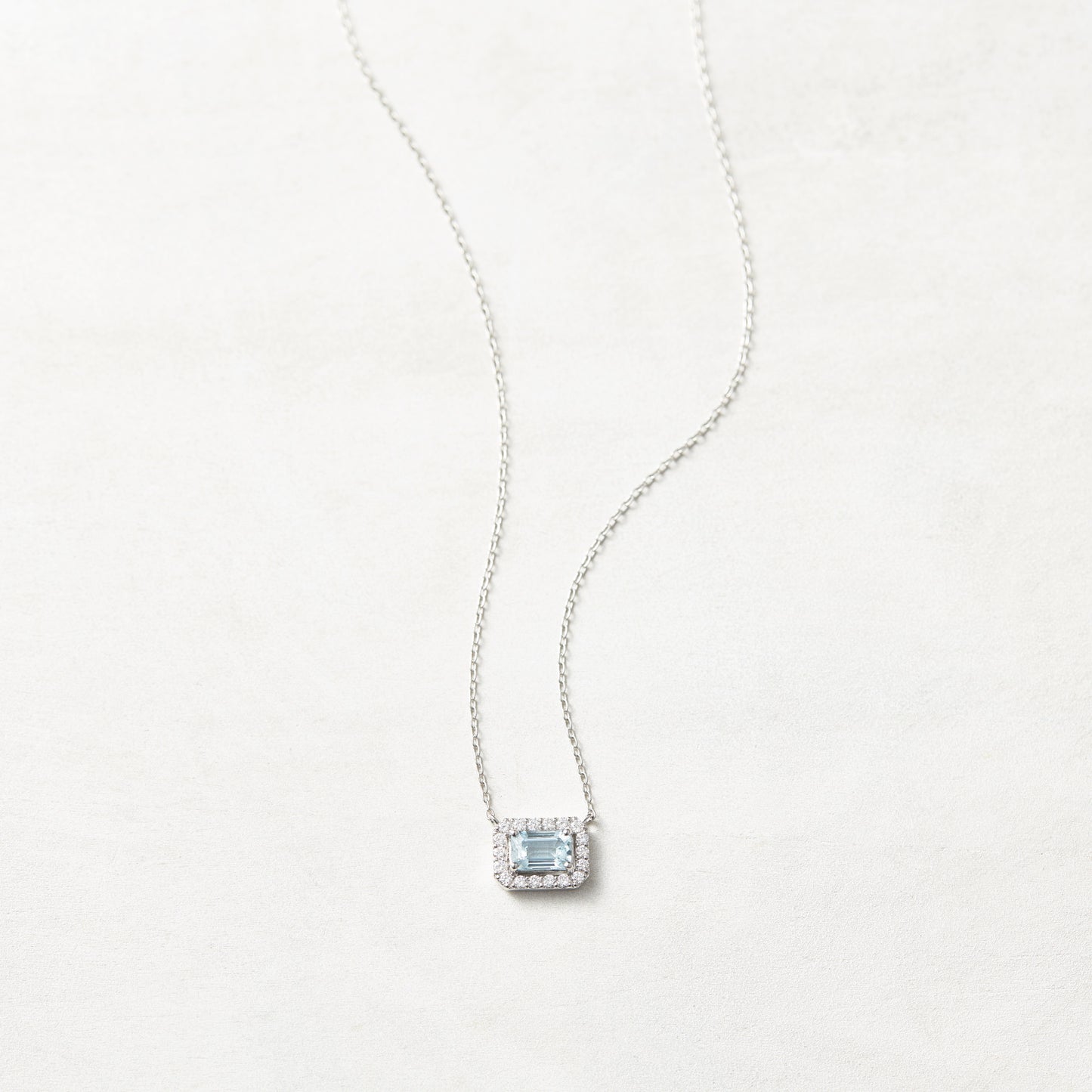 Green American diamond Alloy Fancy Silver Pendant With Chain For Womens