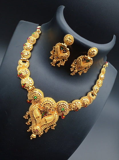 Alloy Golden Designer Necklaces Set