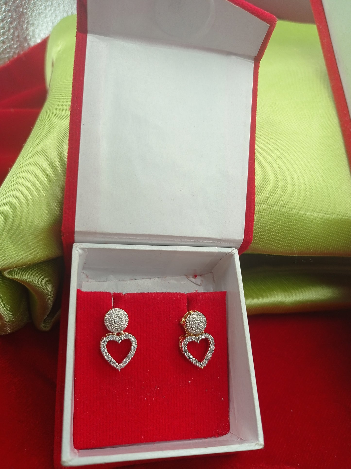   Pendant Set With Earring,Ring And Bracelet Special For Women