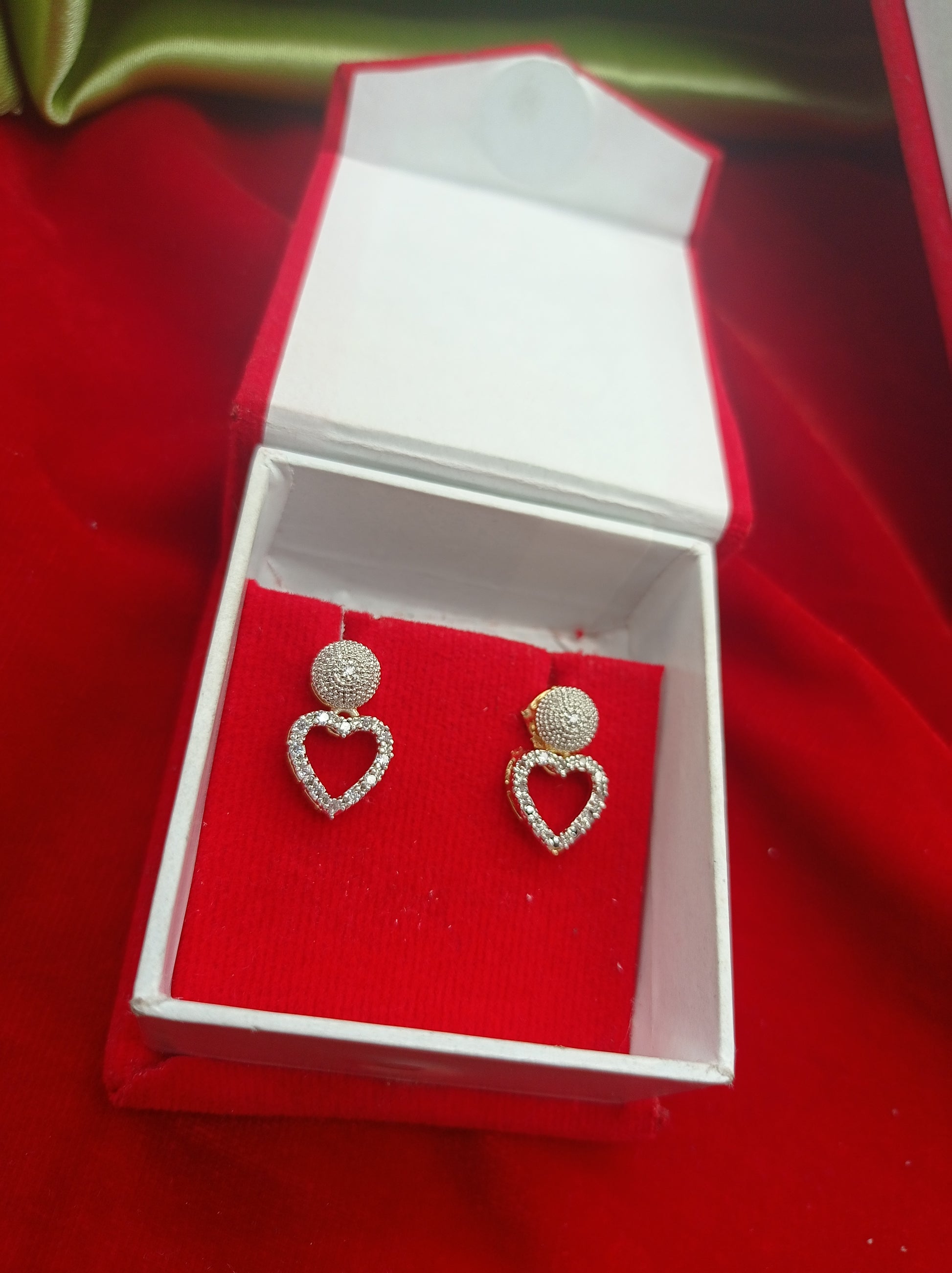   Pendant Set With Earring,Ring And Bracelet Special For Women