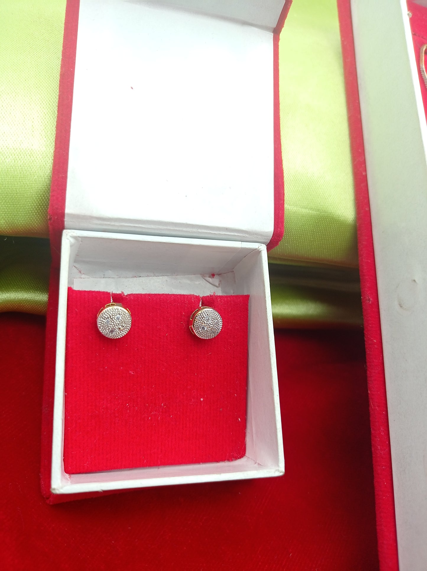   Pendant Set With Earring,Ring And Bracelet Special For Women