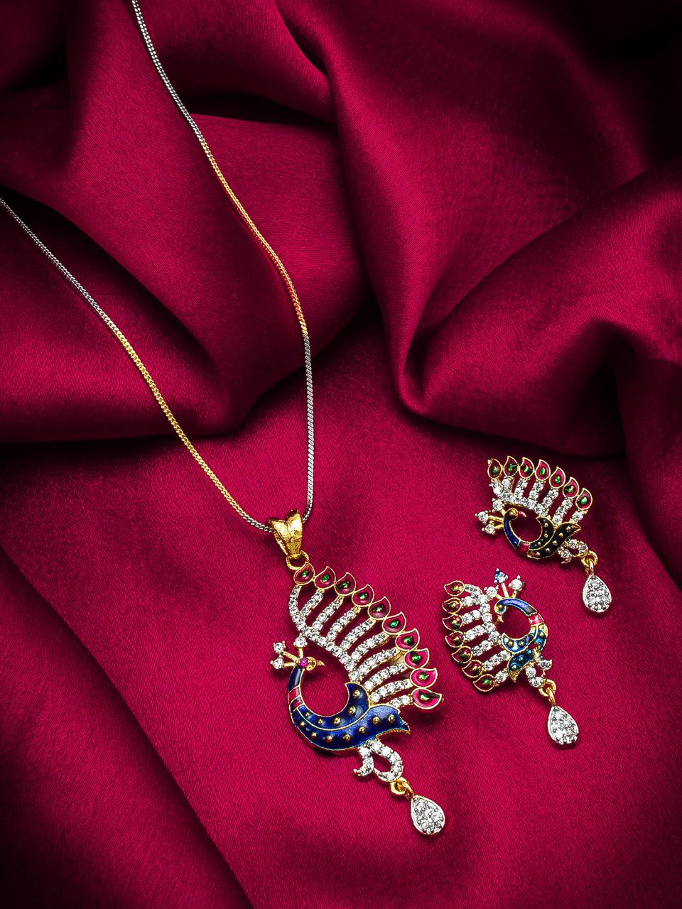 Gujju Latest Pendent Set With Earrings