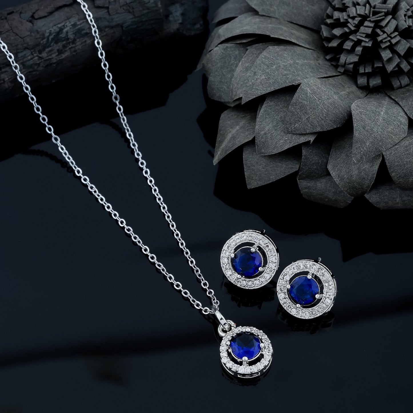 Silver Plated Crystal Stone Round Shape Chain Pendant Set With Earrings For Women/Girls
