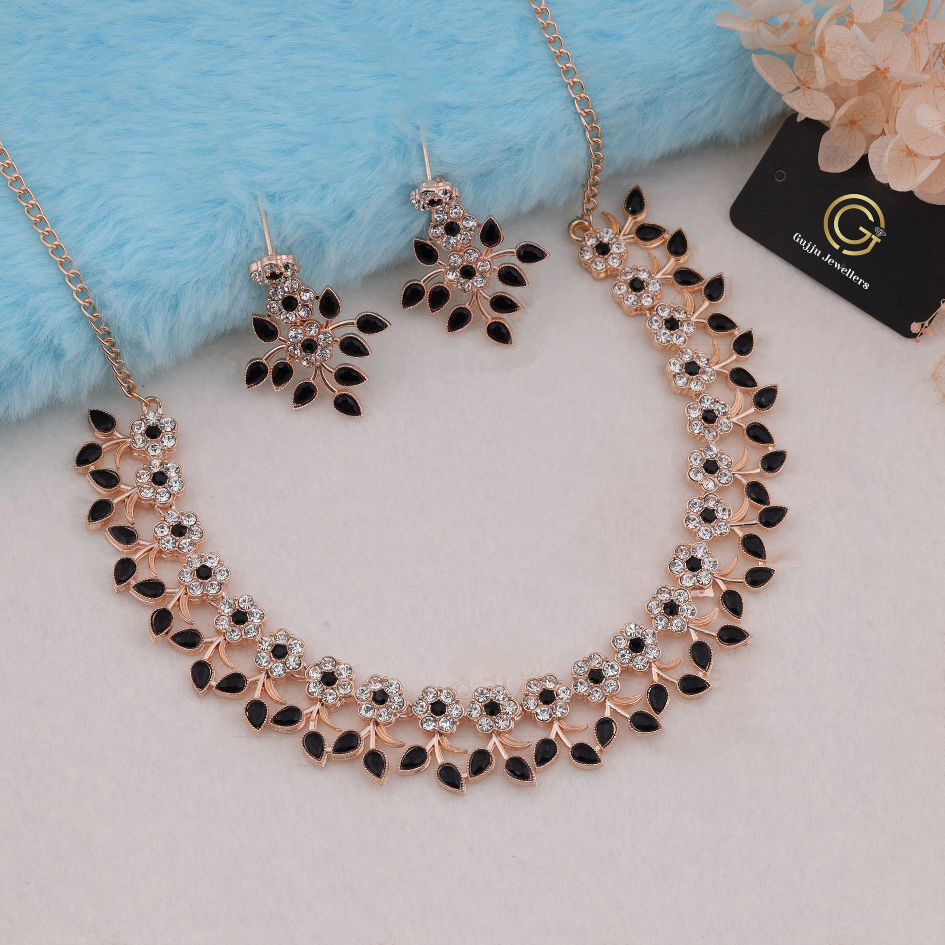 Gujju Latest Necklace Set For Girls And Women
