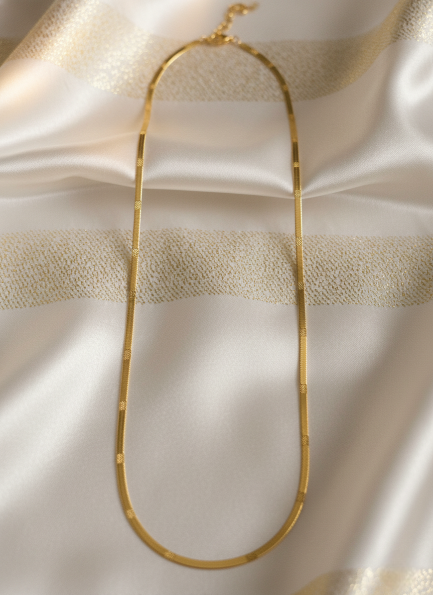 Unisex Fashion-Forward Individuals Gold Plated Snack Chain
